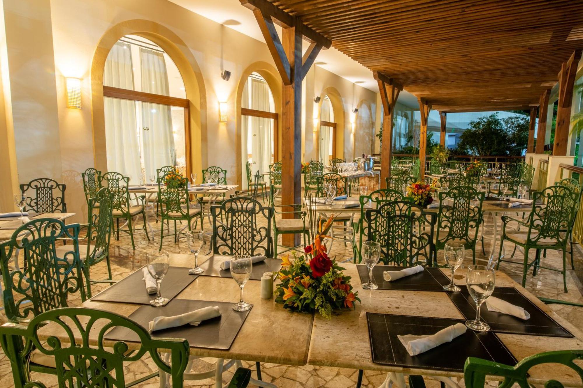 Grand Palladium Imbassai Resort & Spa Buitenkant foto